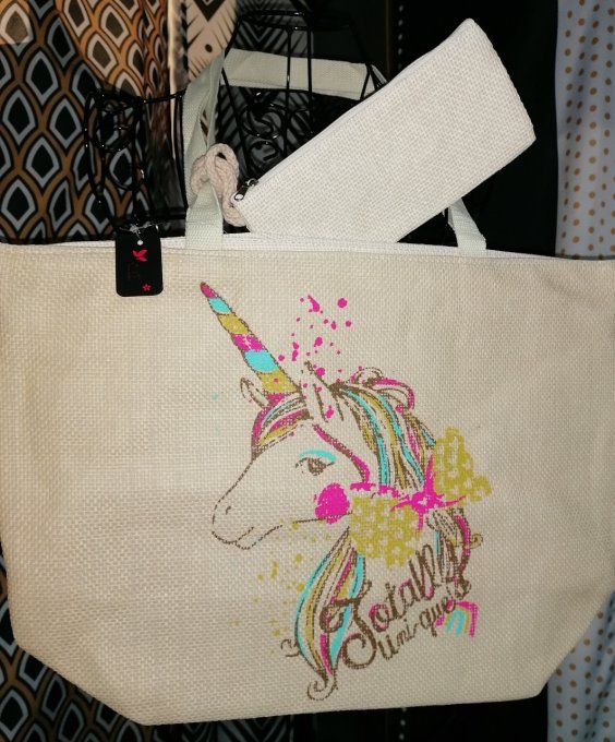 Sac cabas Licorne avec sa pochette assortie.